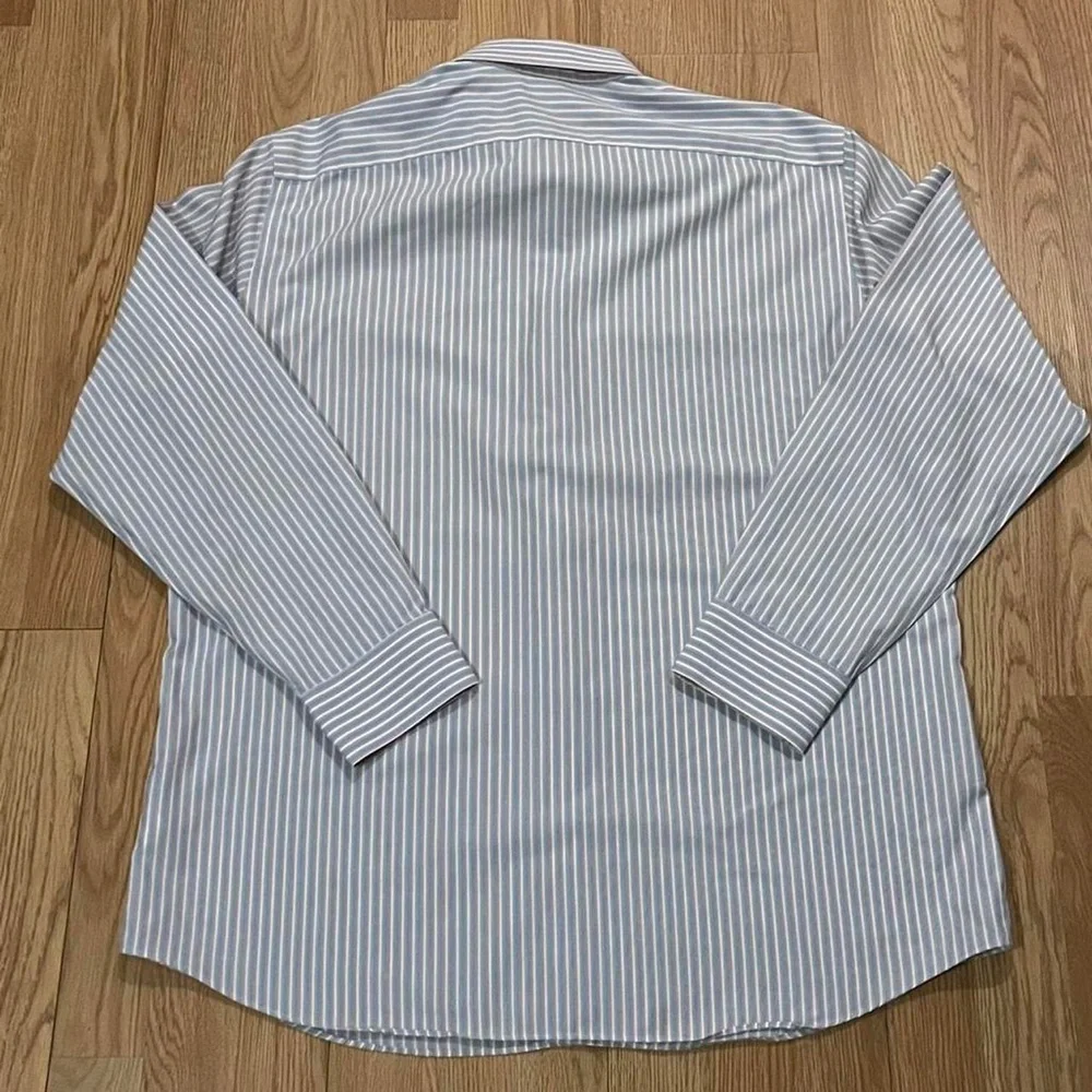 Banana Republic Men’s XL Long Sleeve Button Down Shirt Non-Iron Slim Fit Striped